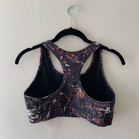 Nike patterned sports bra with medium support - Picture 3 of 5